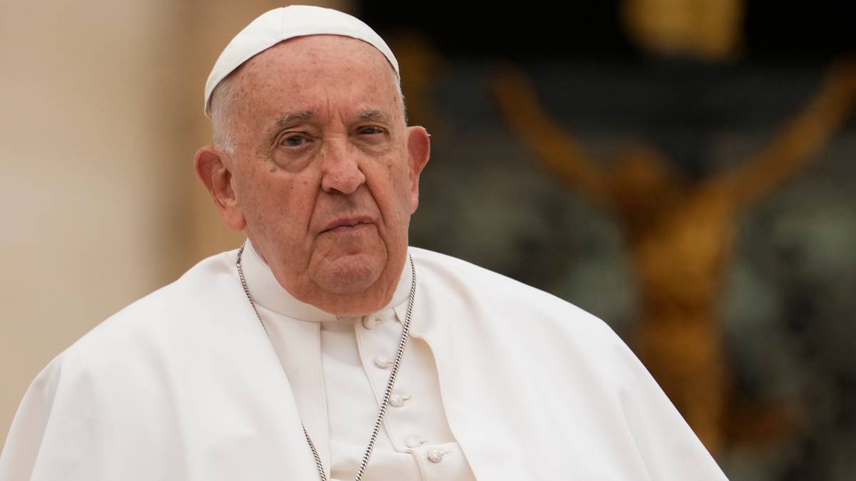 Papież modlił się o "mądrość dla rządzących". Wspomniał o negocjacjach pokojowych