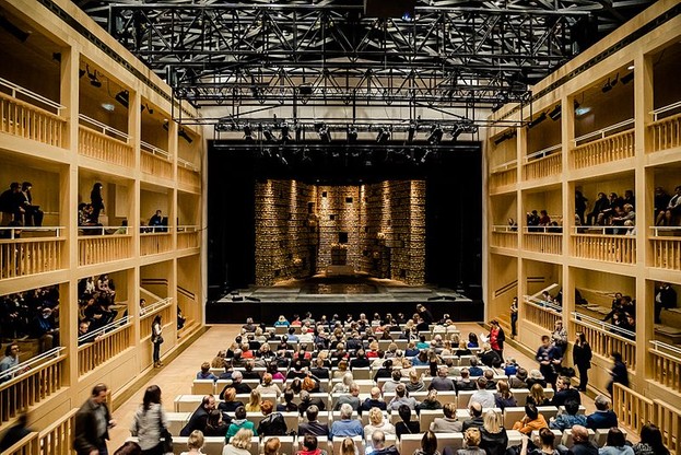 Pierwsza opera w gdańskim Teatrze Szekspirowskim. Na dziesięć głosów, skrzypce i kontrabas