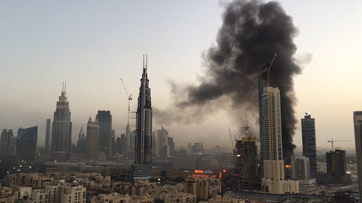 Pożar w pobliżu największego centrum handlowego Dubaju