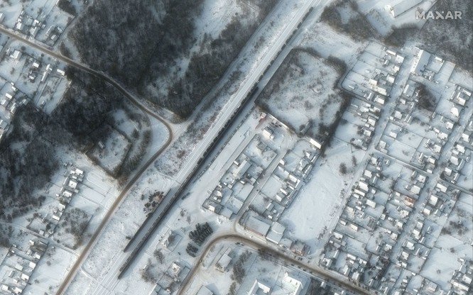 Rosyjski arsenał wojskowy w miejscowości Klimowo przy granicy rosyjsko-ukraińskiej