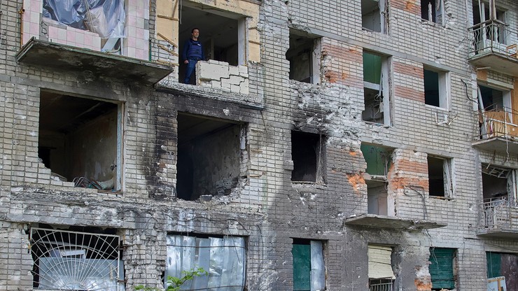 Wojna w Ukrainie. Zabudowa mieszkalna w Siewierodoniecku zniszczona w 90 proc.
