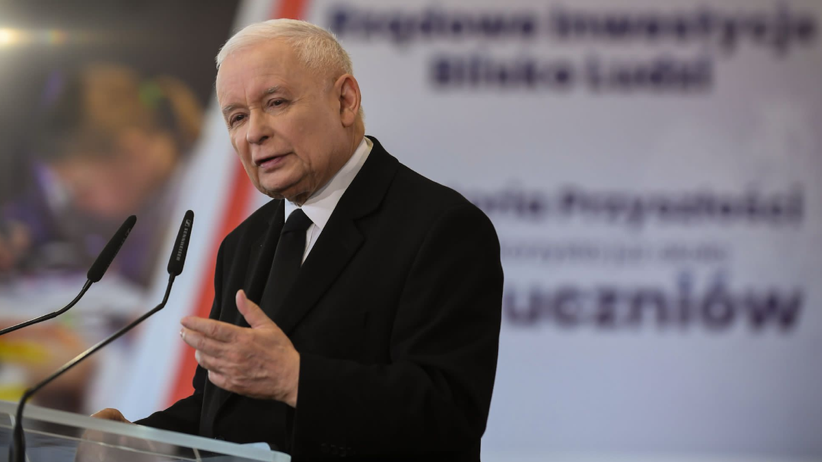 Kaczyński o "tykającej bombie", Lewica i PSL o wsi. Sobotnie konwencje polityków