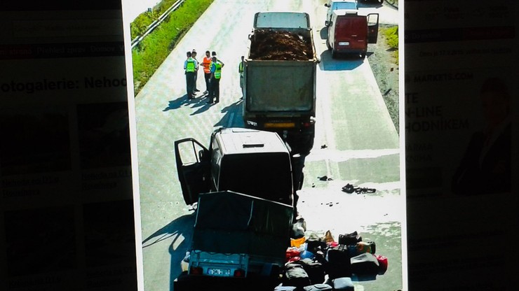 Tragedia na czeskiej autostradzie. Bus z Polakami uderzył w naczepę. Pięć osób nie żyje