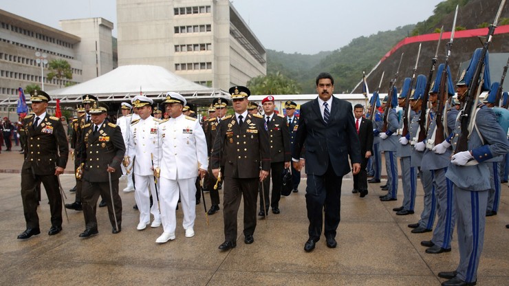 Wenezuela: wojsko przejmuje porty