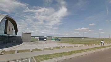 Wypadek niewielkiego samolotu z dwiema osobami na pokładzie w Modlinie. Lotnisko było zablokowane