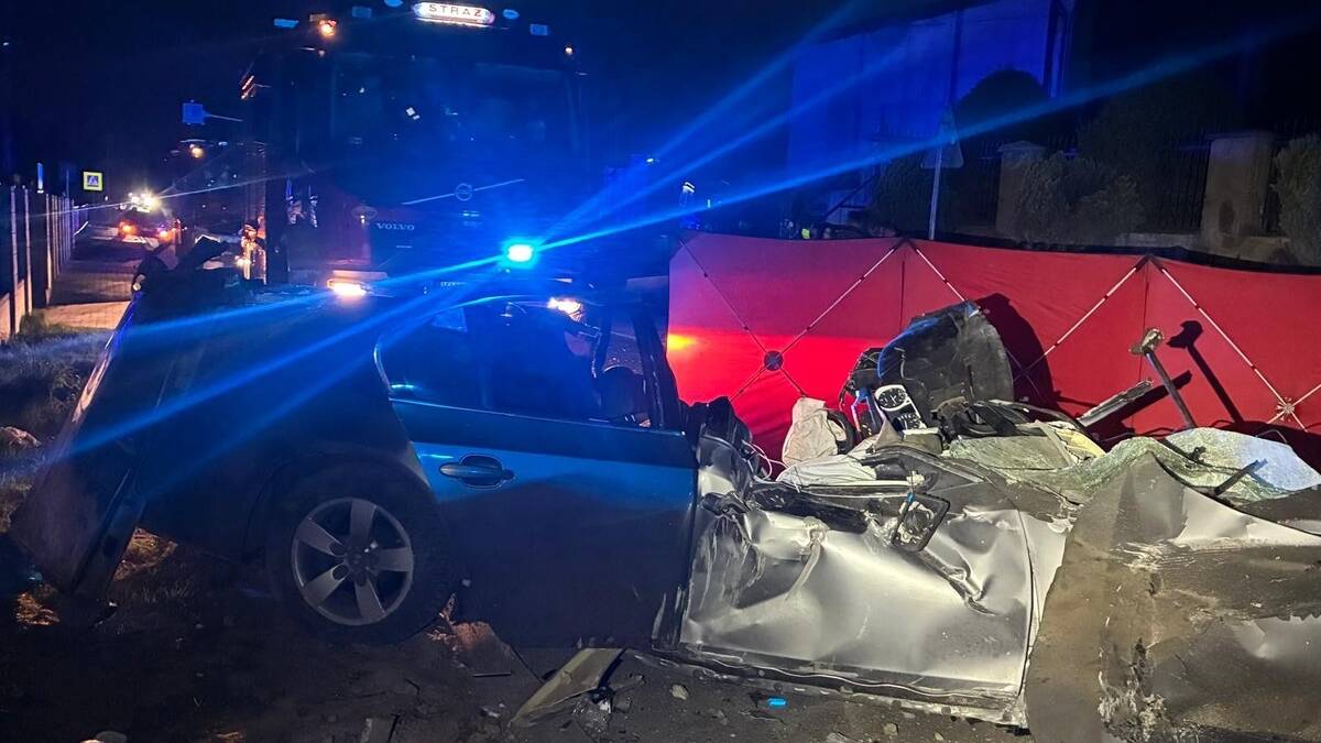 Naczelnik OSP Trąbki zginął w koszmarnym wypadku. Jechał do wezwania