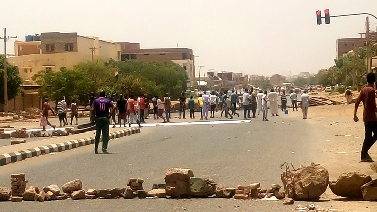 Wojsko zaatakowało demonstrantów w Sudanie. Co najmniej 30 osób nie żyje