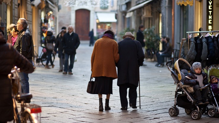 "Na trzęsienie ziemi"- plaga oszustw na seniorach we Włoszech