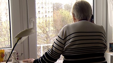 Seniorka straciła pół miliona złotych. Sądziła, że pomaga policji i prokuratorowi