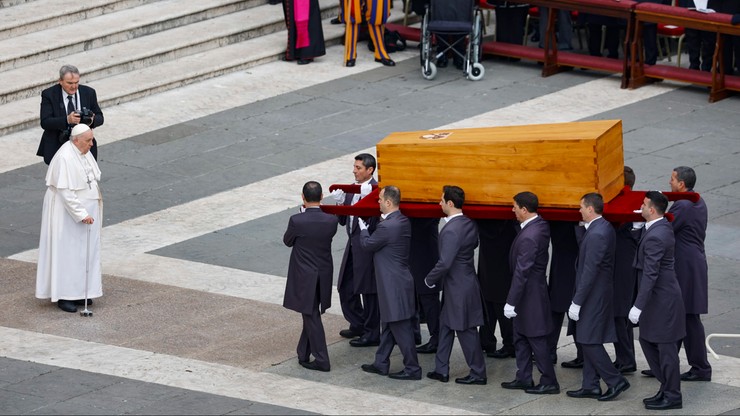 Watykan: Uroczystości pogrzebowe Benedykta XVI