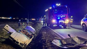 29-latek nie zapanował nad pojazdem. Młodzi ludzie trafili do szpitali