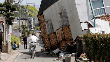 Japonia: trzęsienie ziemi o sile 7,4. Możliwe tsunami