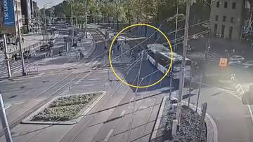 Chwile grozy w Szczecinie. Nagranie z miejskim autobusem mrozi krew