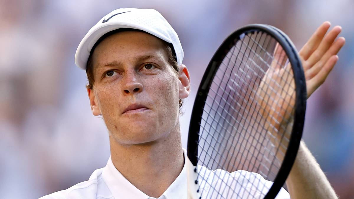 Jannik Sinner - Carlos Alcaraz. Transmisja TV i stream online. Gdzie obejrzeć finał Wimbledonu?