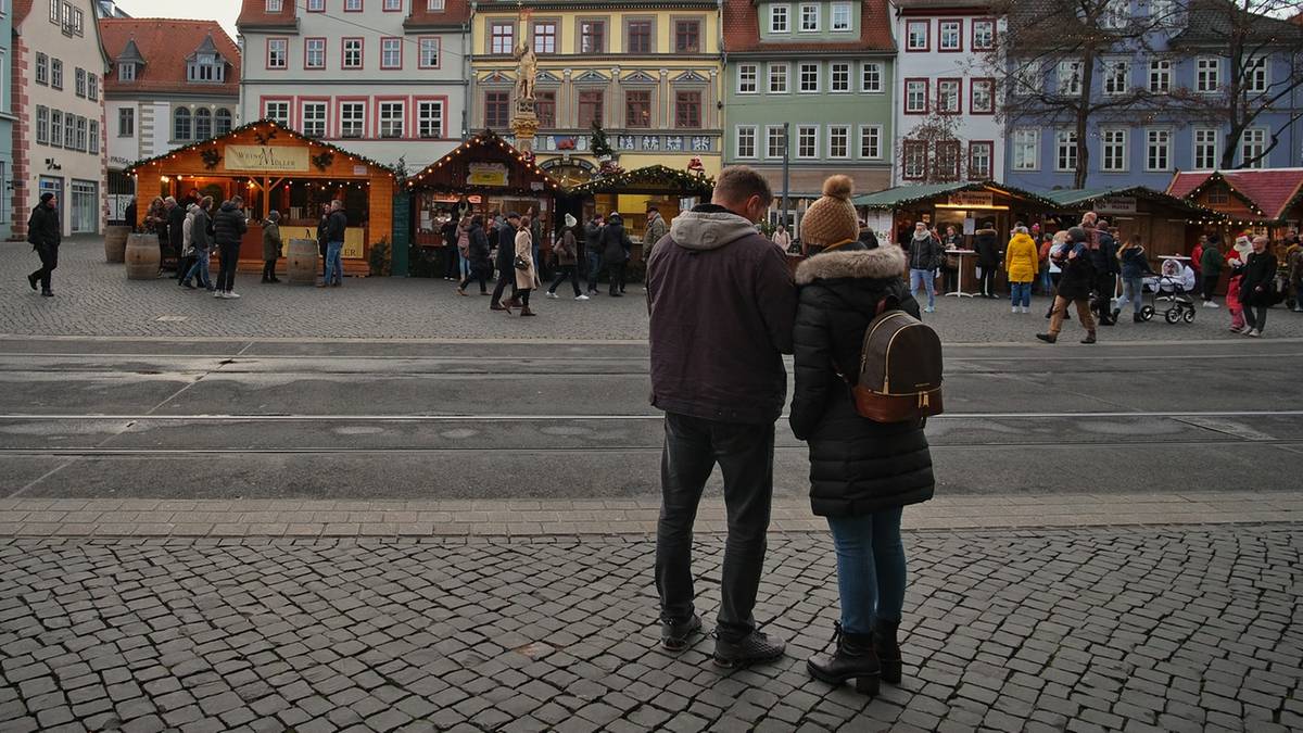 Drożej niż rok temu? Ceny na jarmarkach świątecznych mogą zwalić z nóg