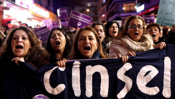 Turcja wycofuje projekt ustawy ws. amnestii dla gwałcicieli