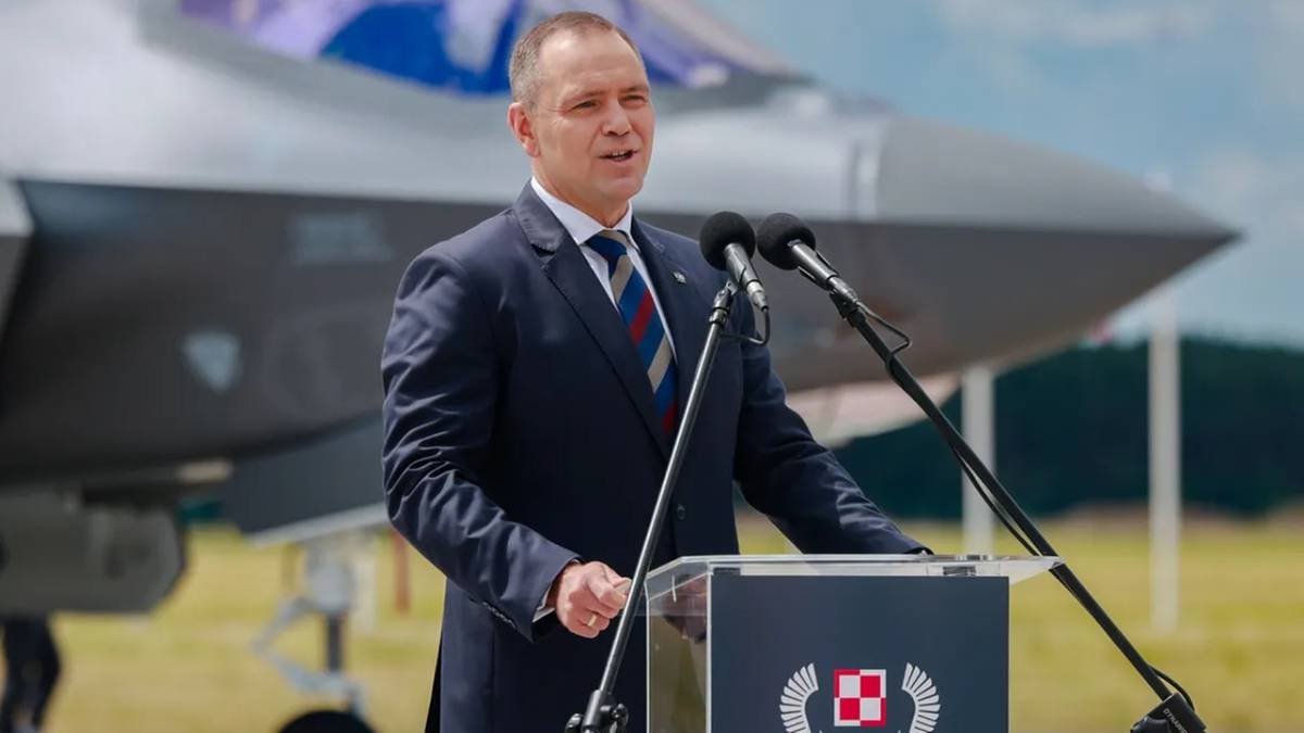 Prezydent rozważa odebranie Zełenskiemu orderu. Rzecznik: Dajemy mu czas