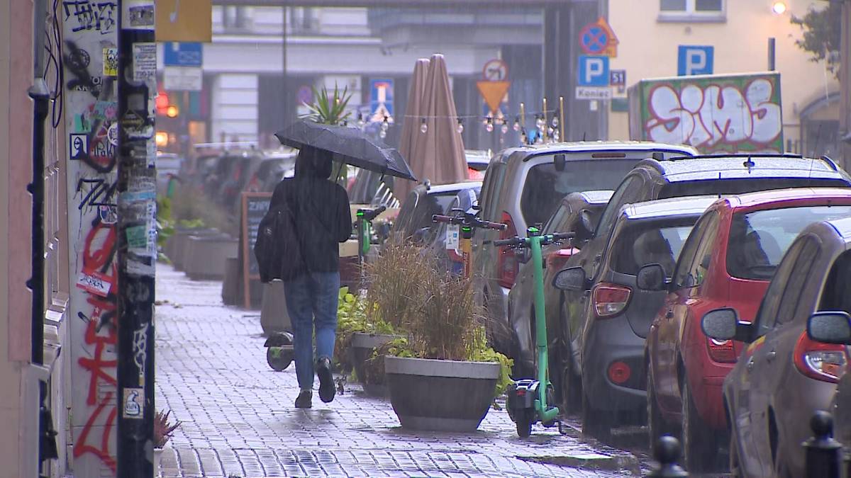 Chłodna końcówka lipca. Deszcz i chmury znów nad Polską
