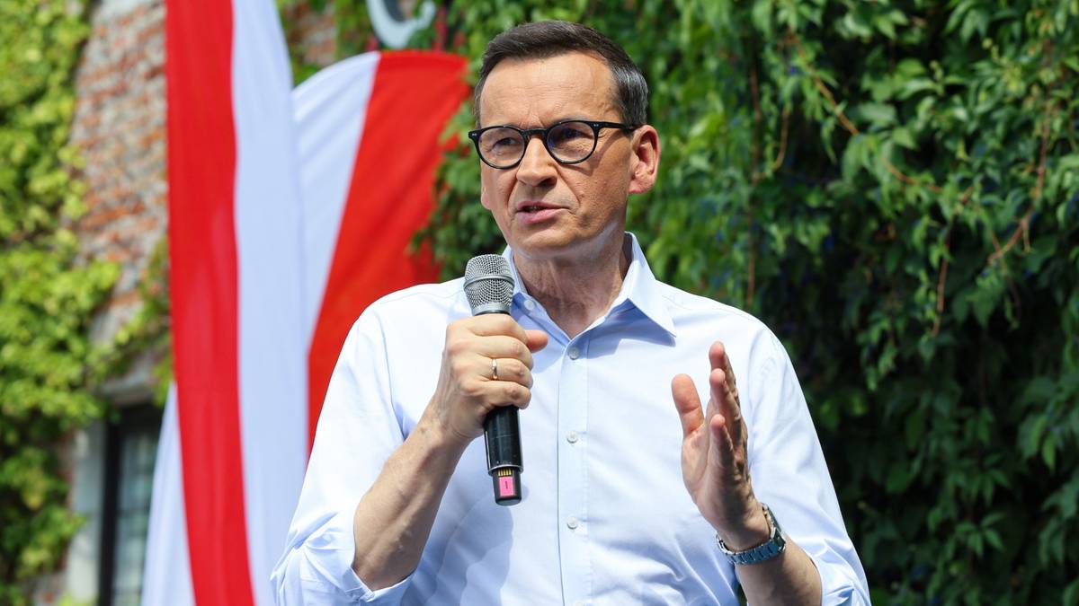 Polityczny grill u Morawieckiego. Wskazał sympatykom swoje plany