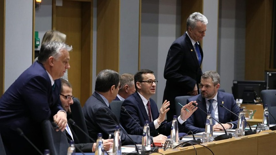 Szczyt Unii Europejskiej nie przyniósł kompromisu w sprawie długoletniego budżetu