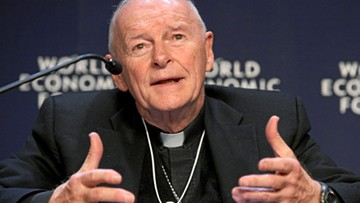 "Washington Post": winny pedofilii były kardynał przekazywał pieniądze duchownym w Watykanie