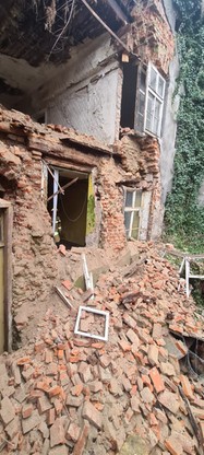 W Bielsku-Białej zawaliła się ściana kamienicy