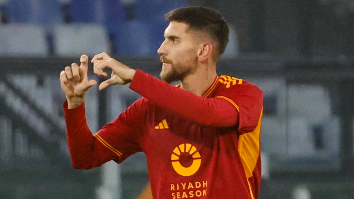 Dwie czerwone kartki, morze upomnień. Roma górą w "polskim" hicie Serie A