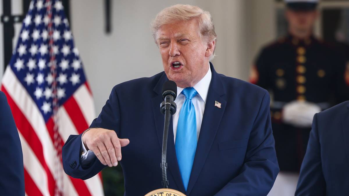 Trump zapowiada rozmowy z Iranem. "Ruszają w poniedziałek"