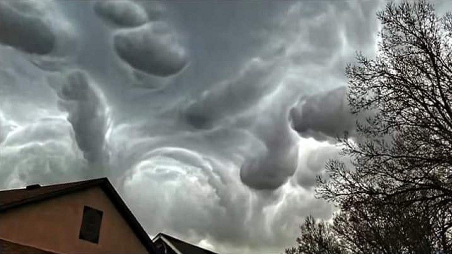 Chmura Asperitas nad stanem Nebraska w USA. Fot. Facebook / Severe Weather Turkey.