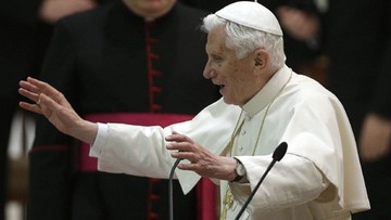 Benedykt XVI kończy 91 lat. Urodziny spędza ze starszym bratem