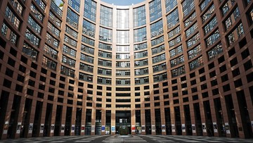 PE wzywa do uruchomienia wobec Węgier art. 7 traktatu UE. Procedura może zakończyć się sankcjami