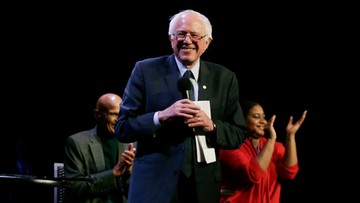 Sanders pokonał Clinton w prawyborach w Wyoming