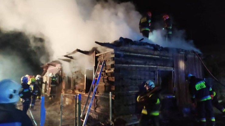 Ponad 50 strażaków gasiło pożar domu w Małopolsce