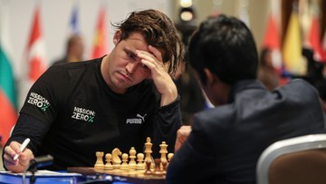 Carlsen z pierwszym zwycięstwem w Pucharze Świata