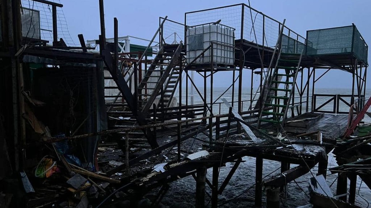 Wojna w Ukrainie. Sztorm wyrzucił rosyjską minę morską. Zniszczyła budynek na plaży w pobliżu Odessy