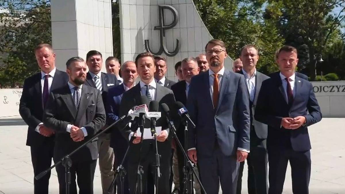 Konfederacja chce dymisji szefa MSWiA. Siemoniak odpowiedział