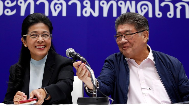Częściowe wyniki wyborów w Tajlandii: na prowadzeniu opozycyjna Pheu Thai