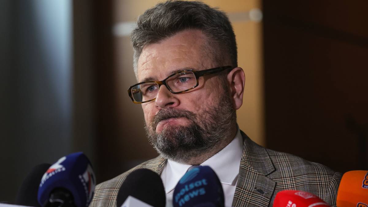 "Skwitował każde z pytań milczeniem". Koniec przesłuchania lekarza-sygnalisty