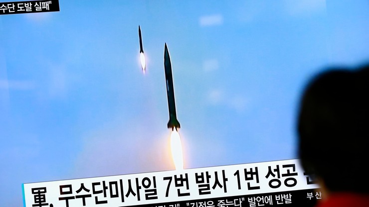 "Wyraźne i śmiertelne zagrożenie". Pentagon o próbie rakietowej Korei Płn.