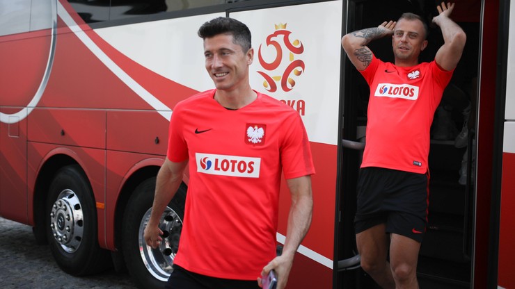 El. Euro 2020: Polscy piłkarze dotarli do hotelu w Skopje