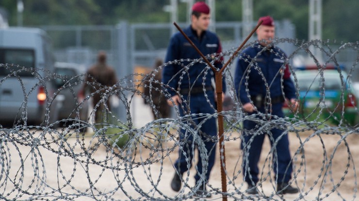 RPO alarmuje: azylanci niedopuszczani do składania wniosków. Straż Graniczna zaprzecza