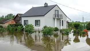 05.05.2022 05:58 Uwaga! Niebezpieczne stacjonarne burze nad Polską. Możliwe podtopienia dróg i zabudowań