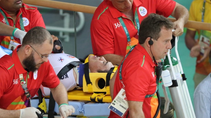 Rio 2016: Koreański kolarz trafił do szpitala (ZDJĘCIA)