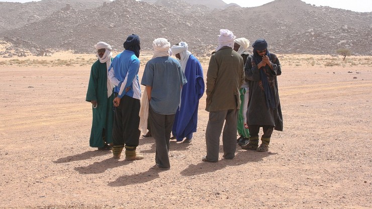 Algieria wydala migrantów. Bez wody i jedzenia giną na Saharze