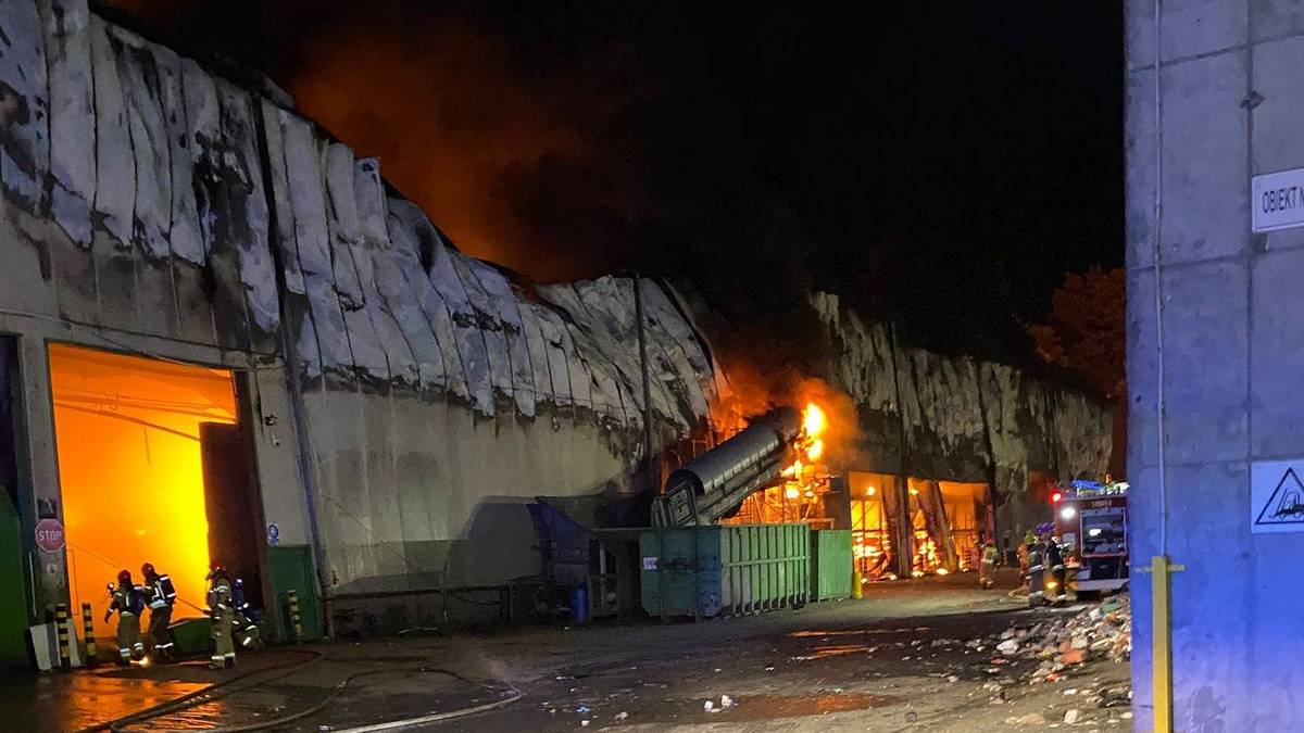 Ogromny pożar w Elblągu. Służby apelują o zamykanie okien