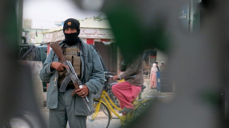 37 osób zginęło podczas ataku talibów na lotnisko w Kandaharze