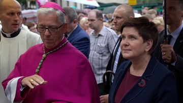 Arcybiskup chwali "500+": wiele dzieci przeżyło swoje pierwsze wakacje nad polskim morzem