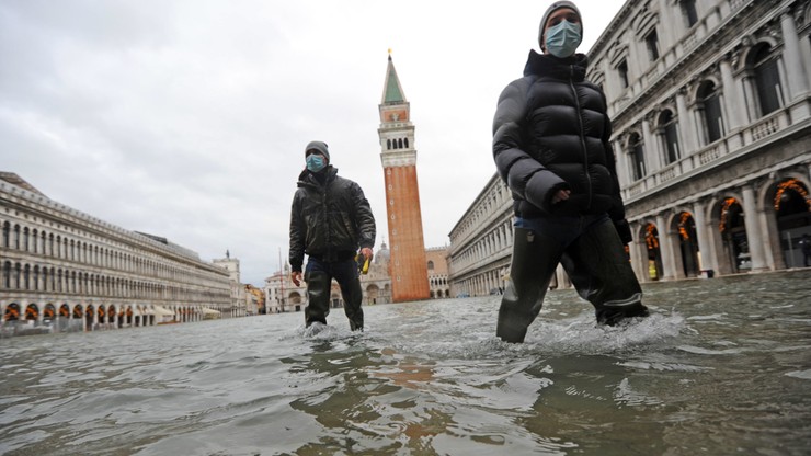 Wenecja znów pod wodą. "Sytuacja jest straszna"