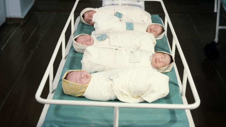 "Fabryka dzieci" w prywatnym mieszkaniu. W Moskwie znaleziono pięć noworodków