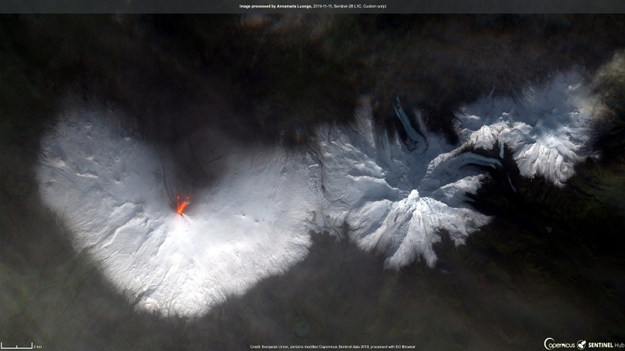 Erupcja wulkanu Shishaldin na Alasce. Fot. ESA / Sentinel-2 / Anamaria Luongo.